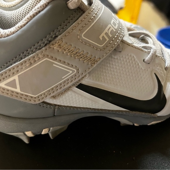 Youth Nike Force Trout Baseball Cleats - Picture 5 of 9